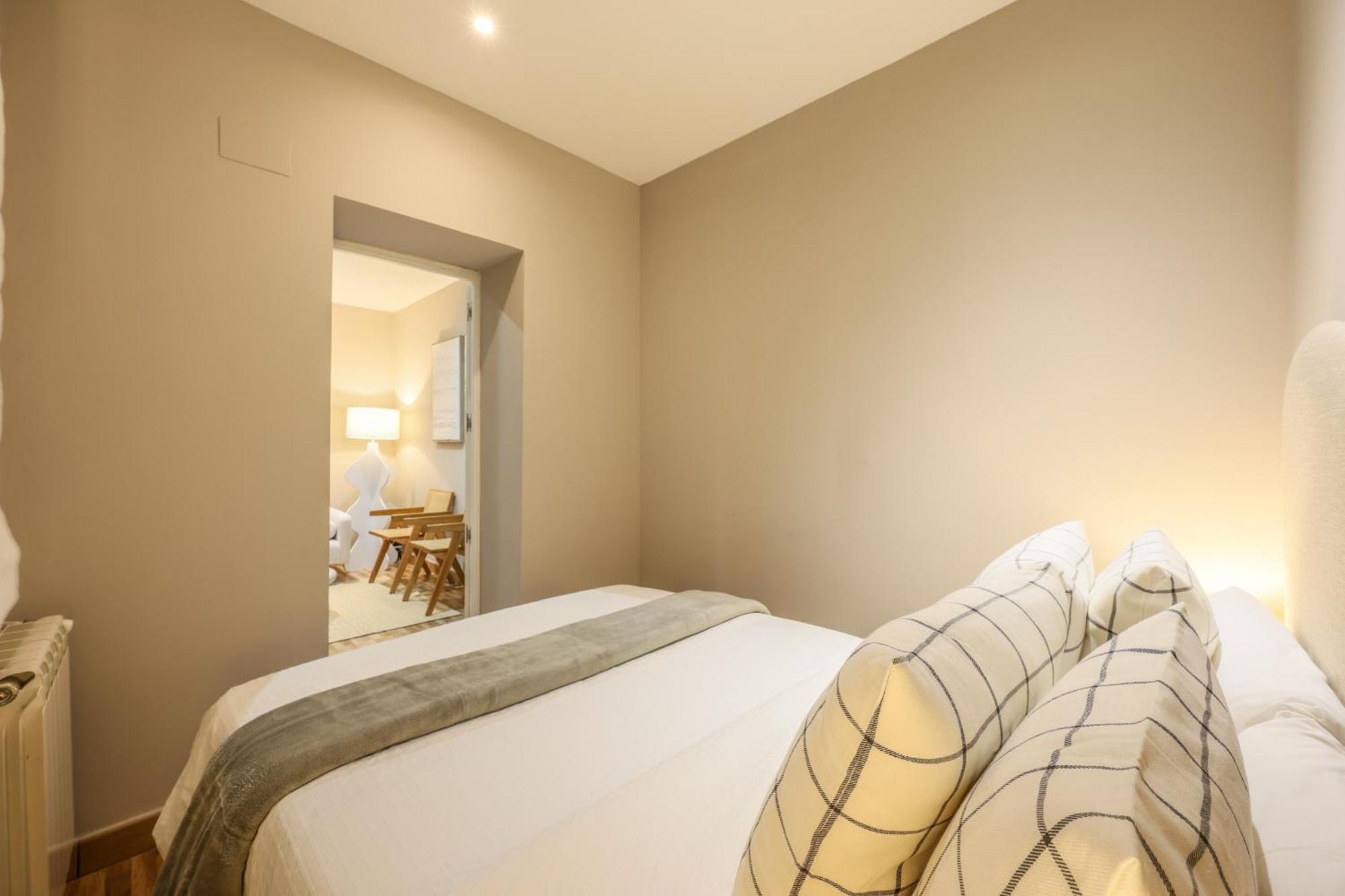 Nuevo Apartamento Funcional En Chamberi Madrid Bagian luar foto