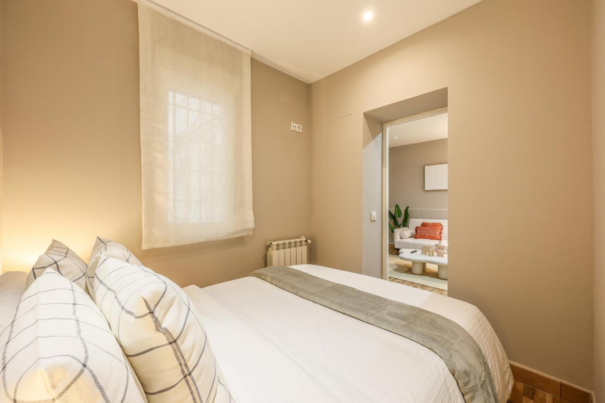 Nuevo Apartamento Funcional En Chamberi Madrid Bagian luar foto