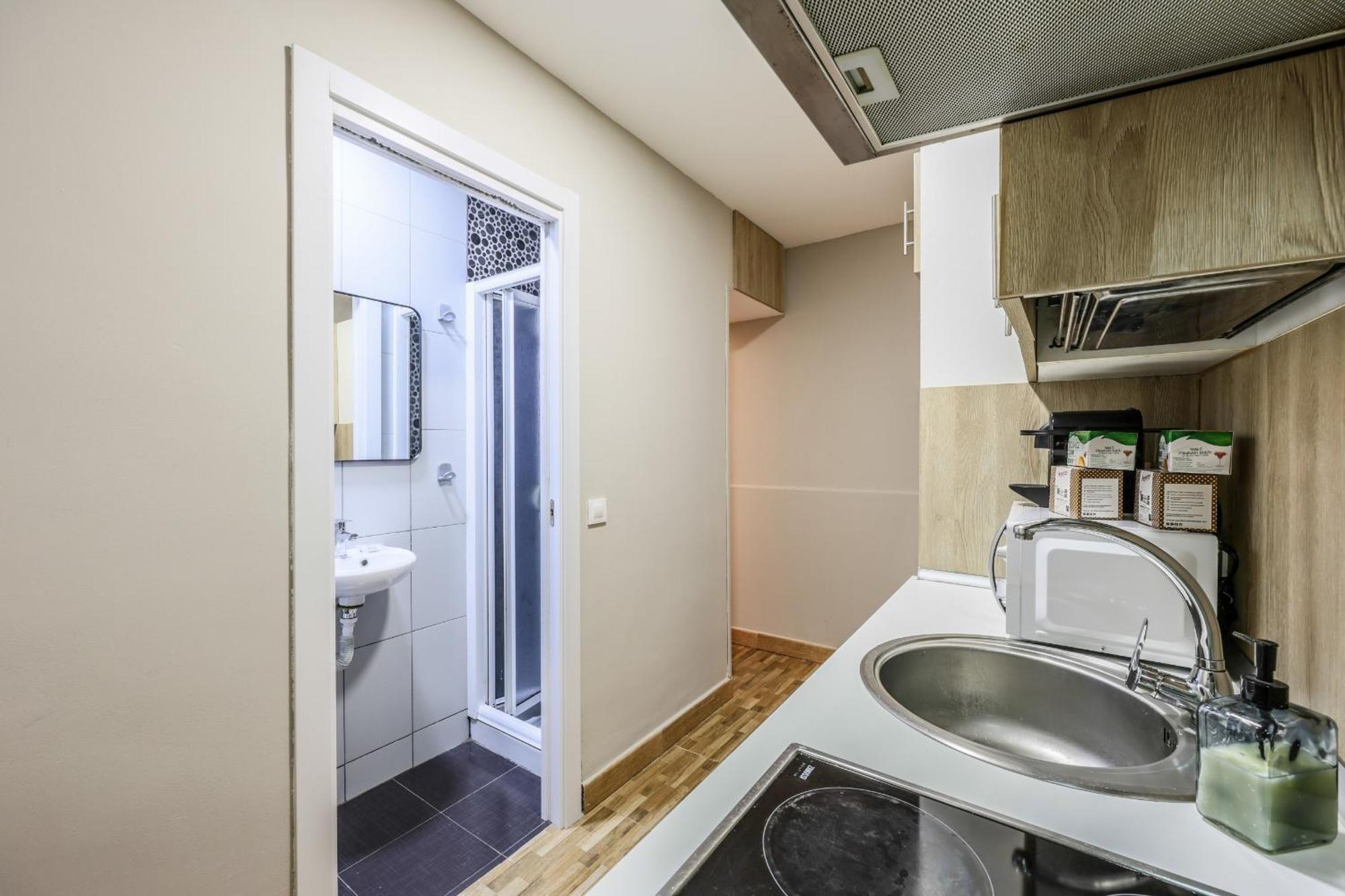 Nuevo Apartamento Funcional En Chamberi Madrid Bagian luar foto